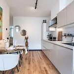 Canalview Luxury Apartment