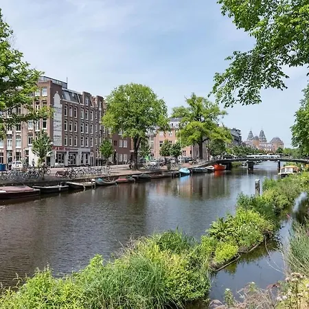 Canalview Luxury Apartment Amsterdam