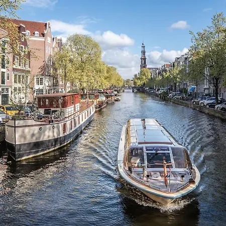 Canalview Luxury Apartment